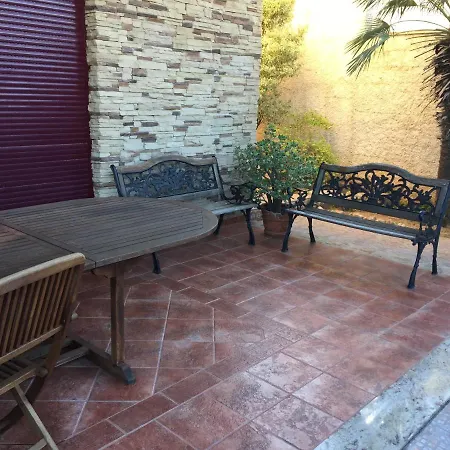 Casa Peseta, Alloggio in famiglia Vallada
